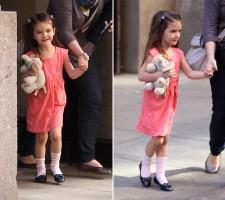 2010__04__Suri_Cruise_April12_473 225×200.jpg