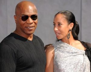 2011__01__mike_tyson_jan26 300×237.jpg