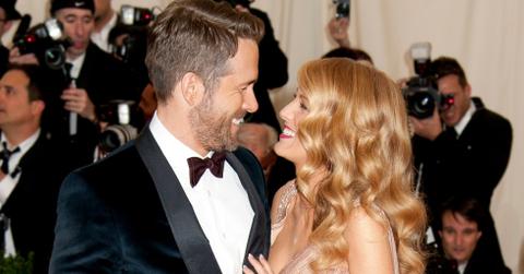 Ryan reynolds blake lively pda 04