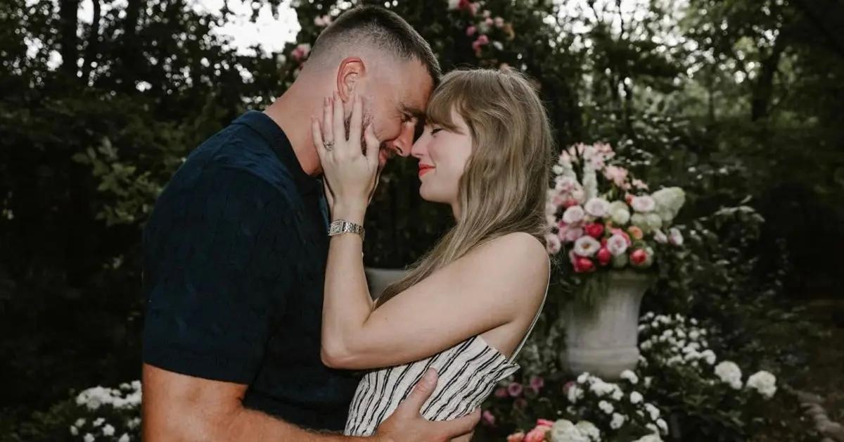 Photo of The football star proposed to Swift in August.