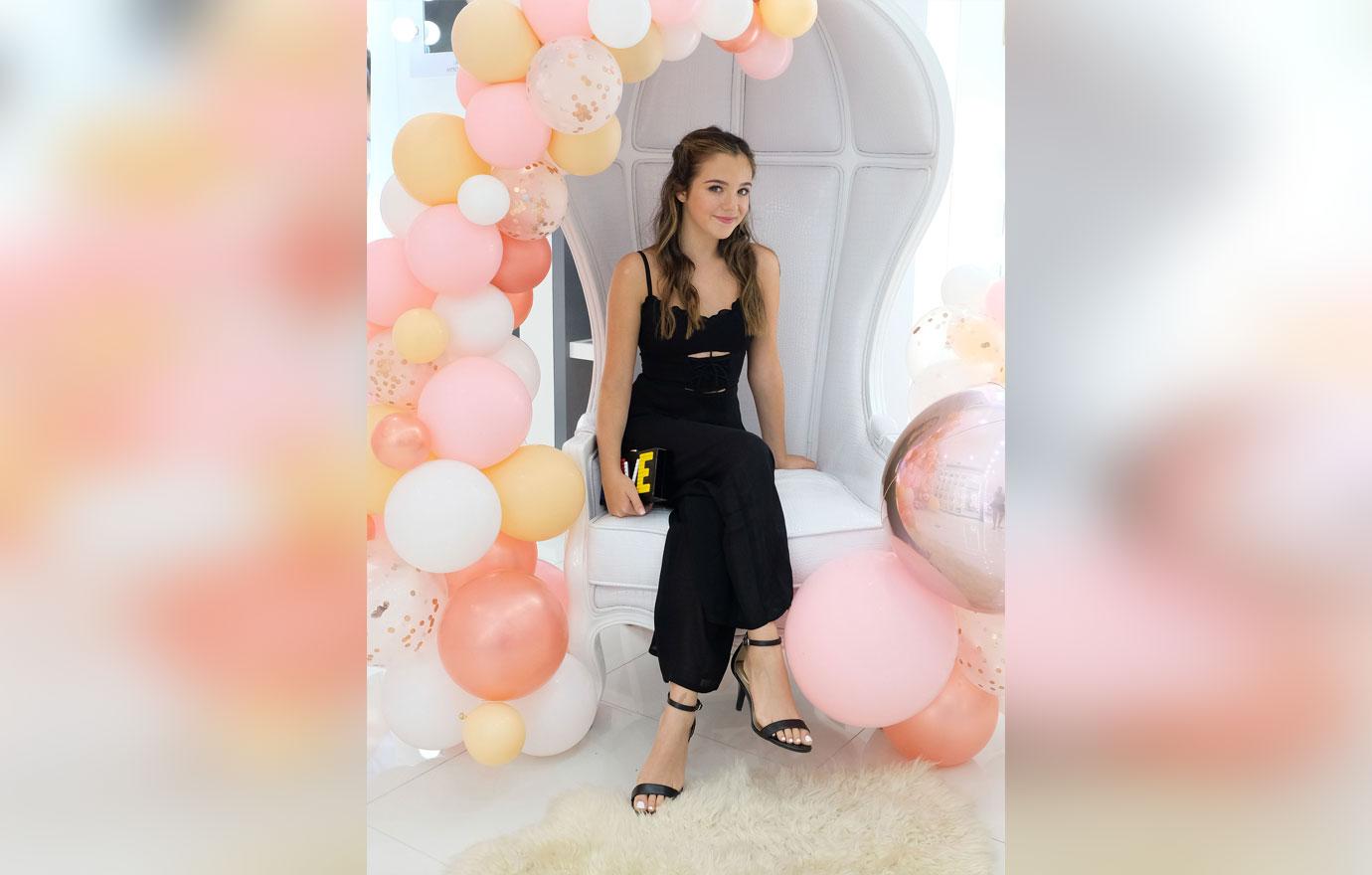 Mackenzie Ziegler pop up Store &#8211; Los Angeles