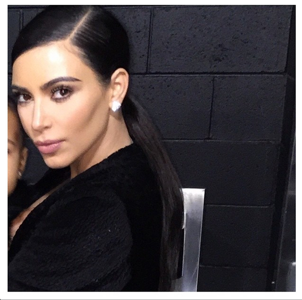 Kim kardashian narcissistic selfies 003