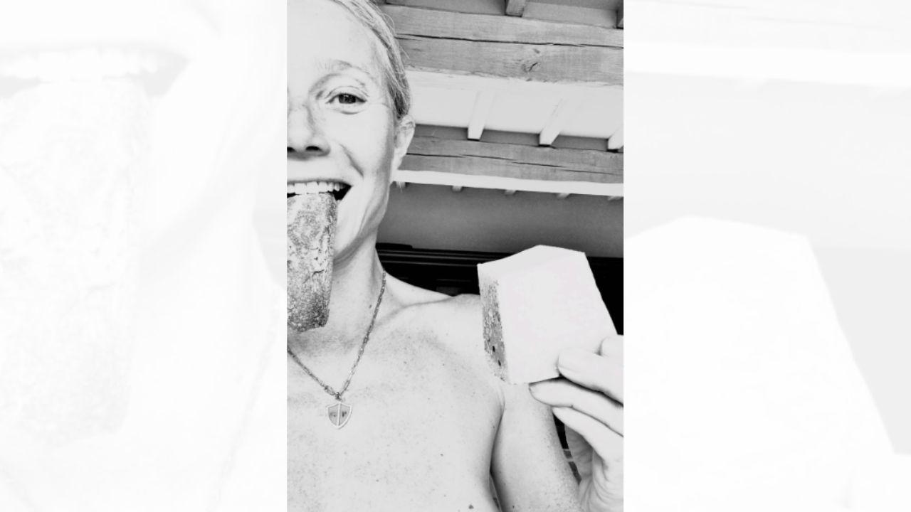 Image Gwyneth Paltrow stripped down while she ate a snack. 