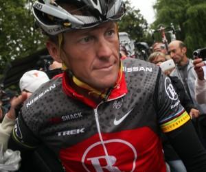2010__12__lance_armstrong_dec21 300×273.jpg