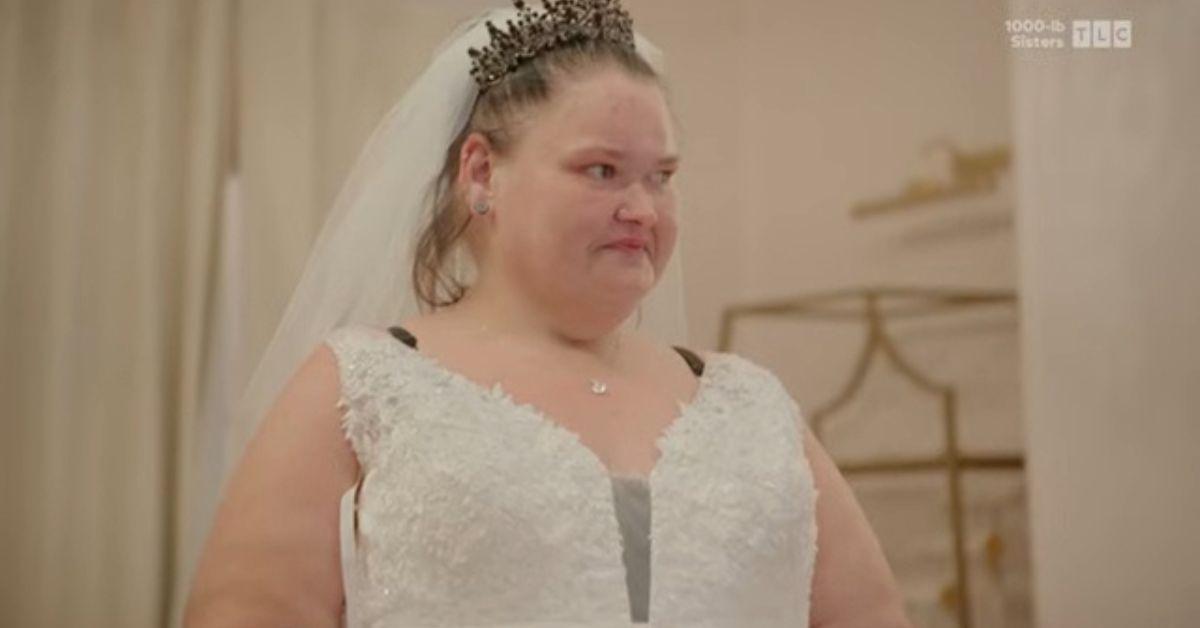 Photo of Amy Slaton is currently planning her ceremony to Brian Lovvorn.