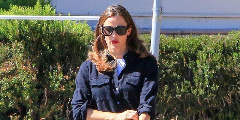 Jennifer garner busy ben affleck rehab main