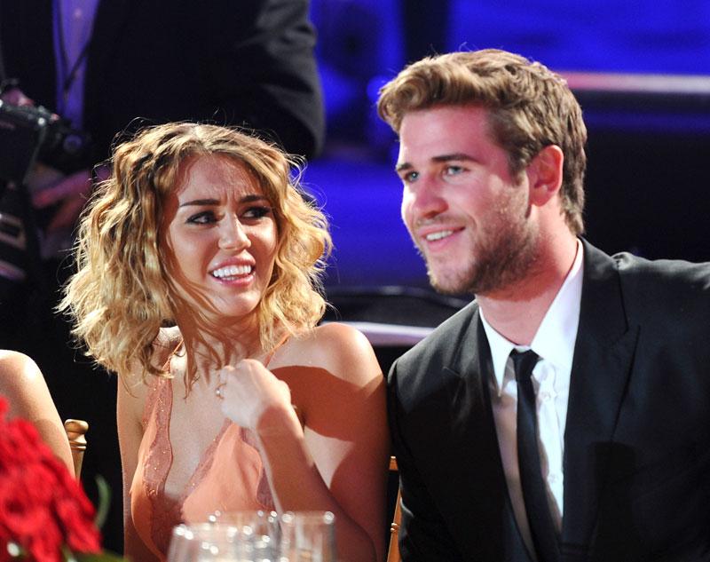 miley cyrus liam hemsworth wedding stand off 04