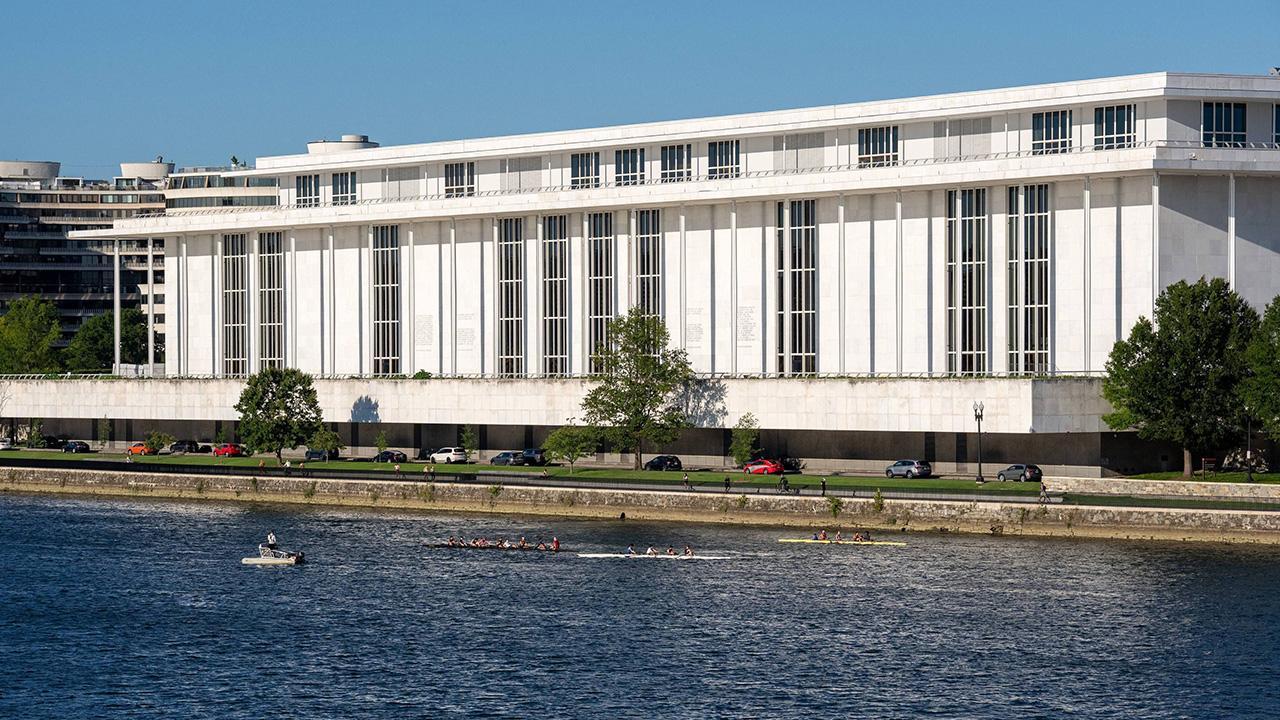 Image of the Kennedy Center is at the center of a legal battle over Donald Trump's communications and closure plans.