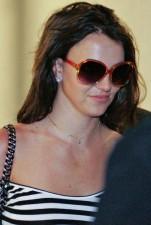 2009__07__fp_3289367_stla_spears_britney_071909 151×225.jpg