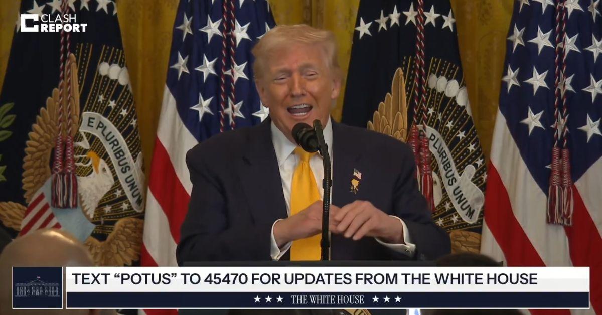 image of Donald Trump praised Nicki Minaj during his speech.