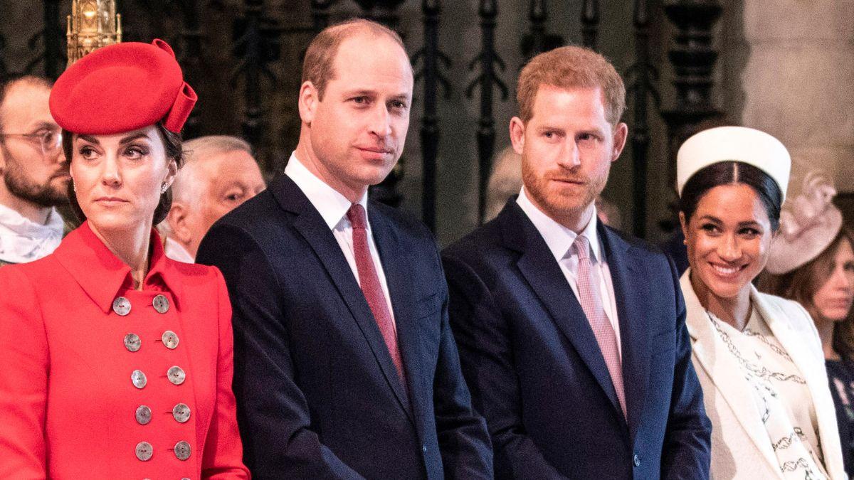 image of royal family