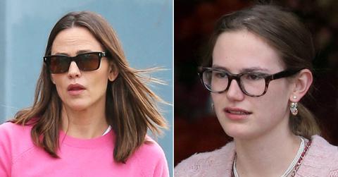 Photo of Jennifer Garner; picture of Violet Affleck.