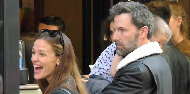 Exclusive&#8230; Ben Affleck And Jennifer Garner Share A Family Vacation In Paris ***NO WEB USE W/O PRIOR AGREEMENT &#8211; CALL FOR PRICING***