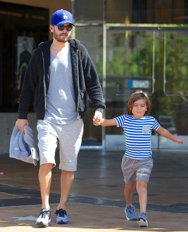 Scott disick mason vacation 03