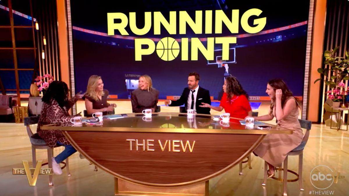 Photo of Justin Theroux called out the women mid-episode.