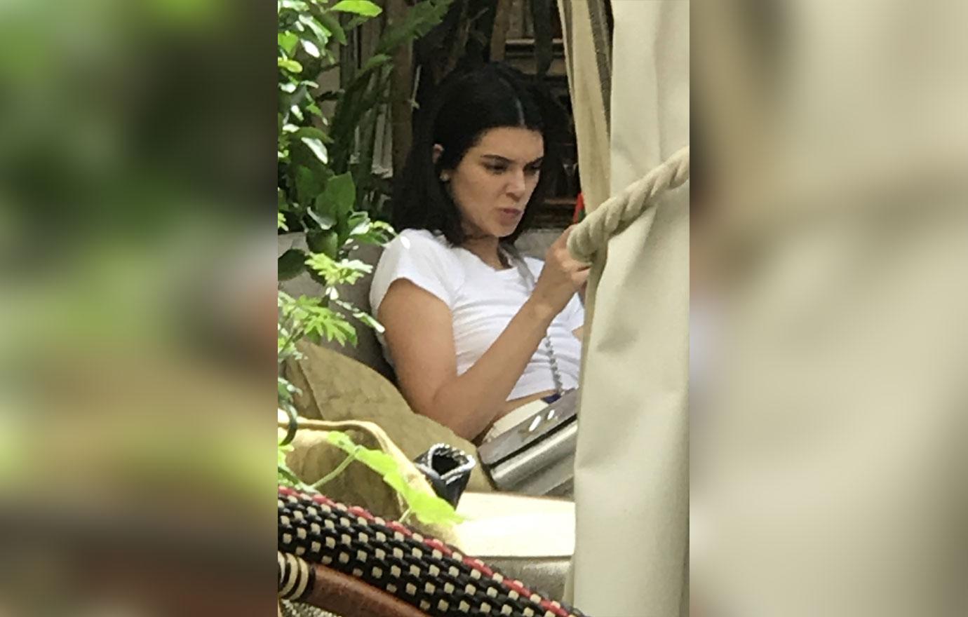 Kendall jenner emerger first time after jewelry theft lunch date 05