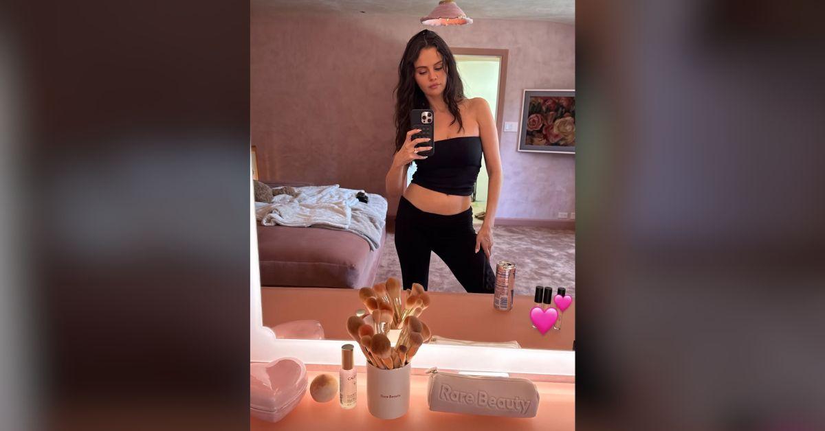 Selena Gomez Exposes Midriff In Tiny Black Tube Top: Photo