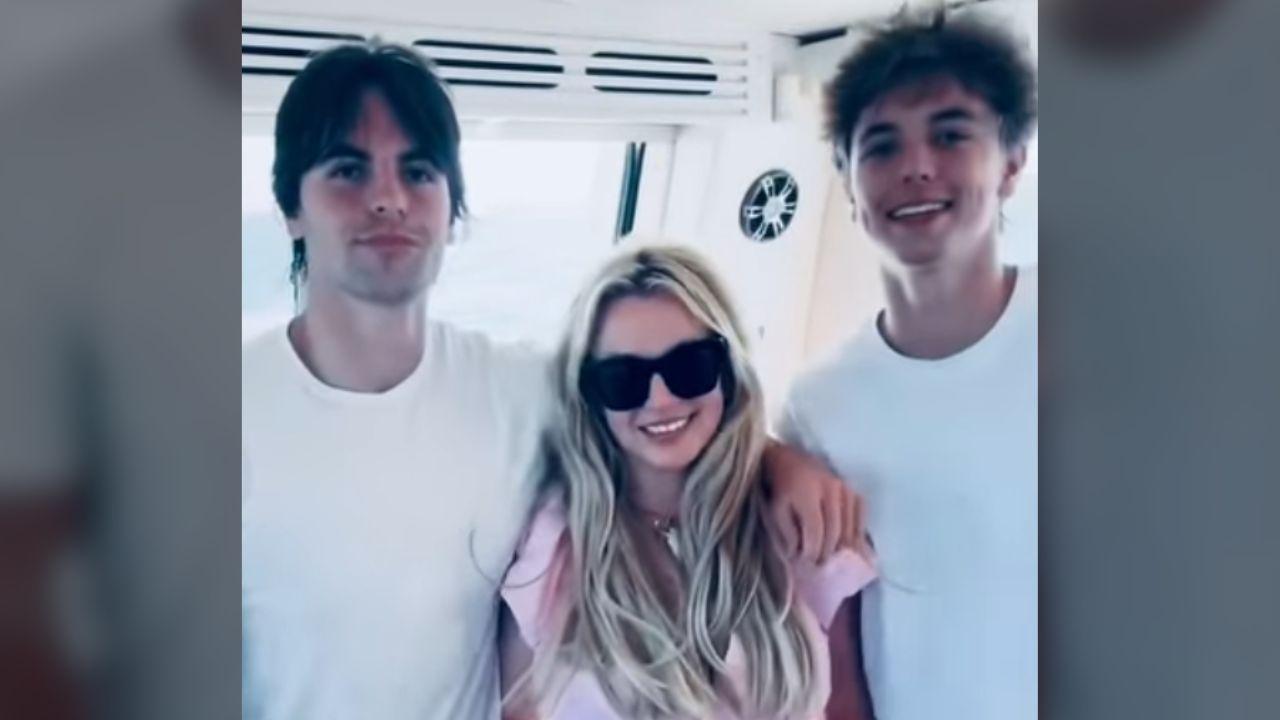 image of Britney Spears reportedly received support from her sons, Sean Preston and Jayden James, during her recovery.
