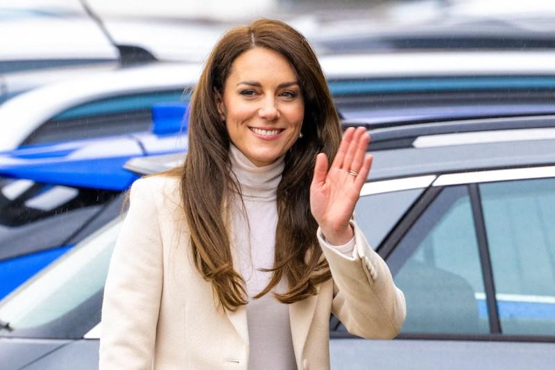 kate middleton palace not trusted