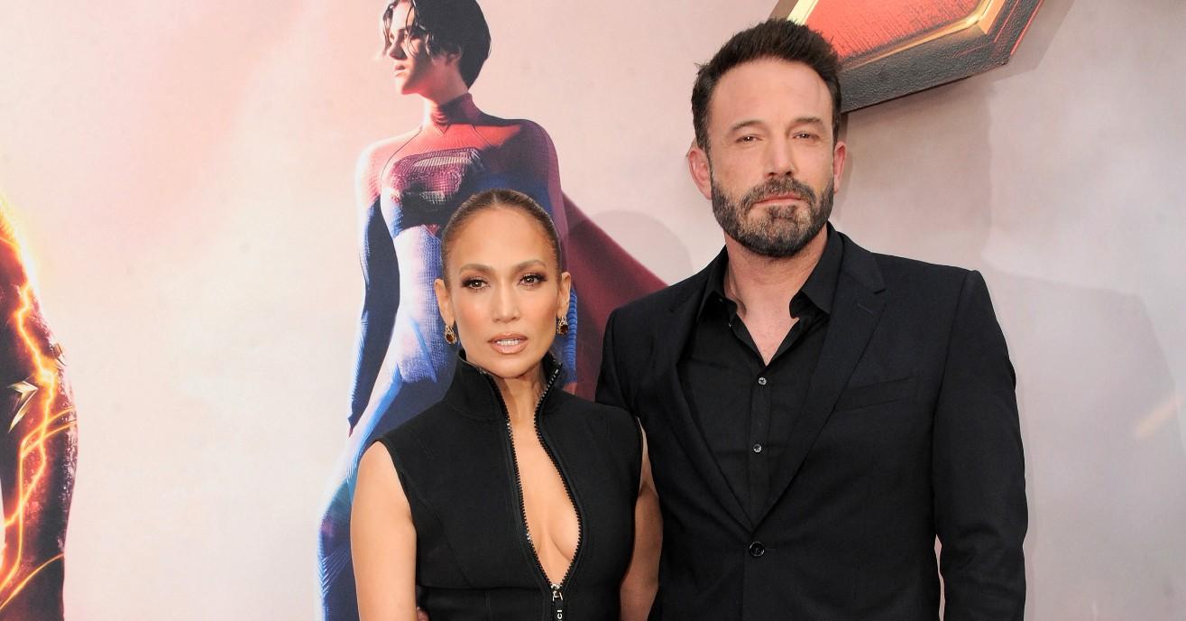 Photo of Jennifer Lopez and Ben Affleck. 