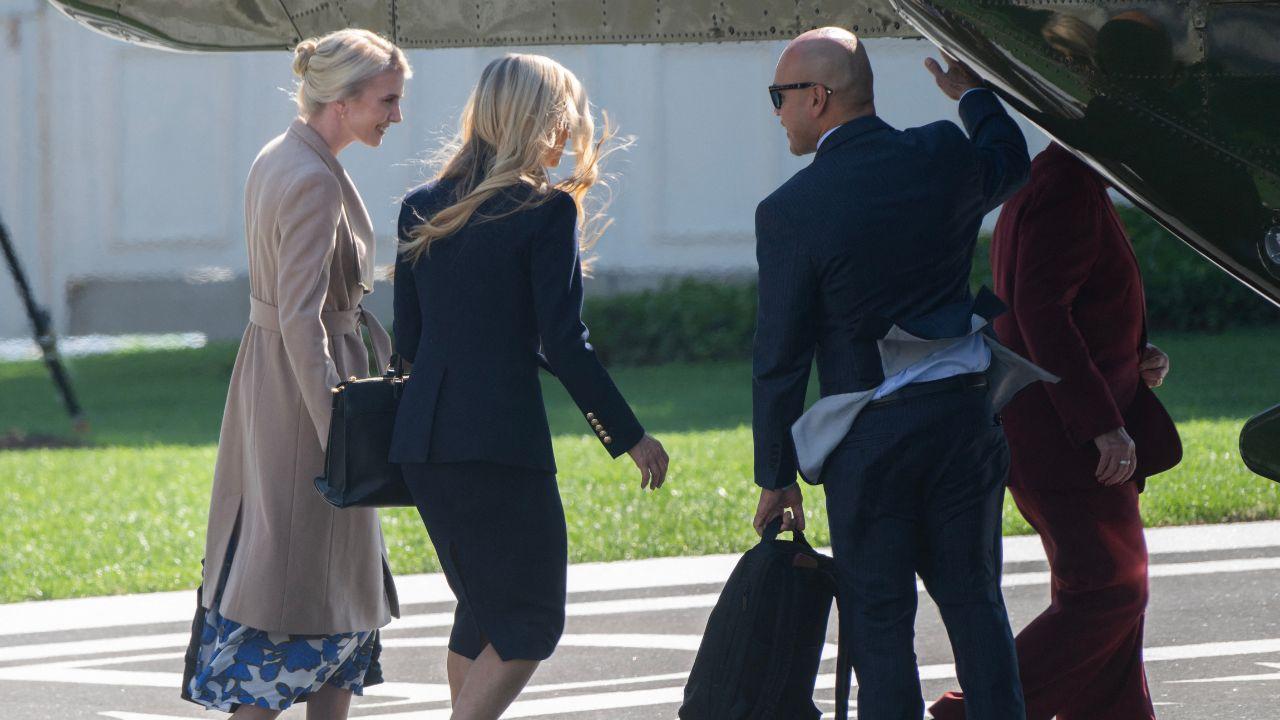 Photo of Harp followed Zacharia onto Marine One.