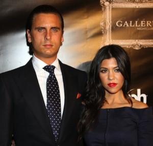 2011__04__FP_7169919_Kardashian_Kourteny_RIA_041511 300&#215;285.jpg