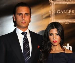 2011__04__FP_7169919_Kardashian_Kourteny_RIA_041511 300×285.jpg