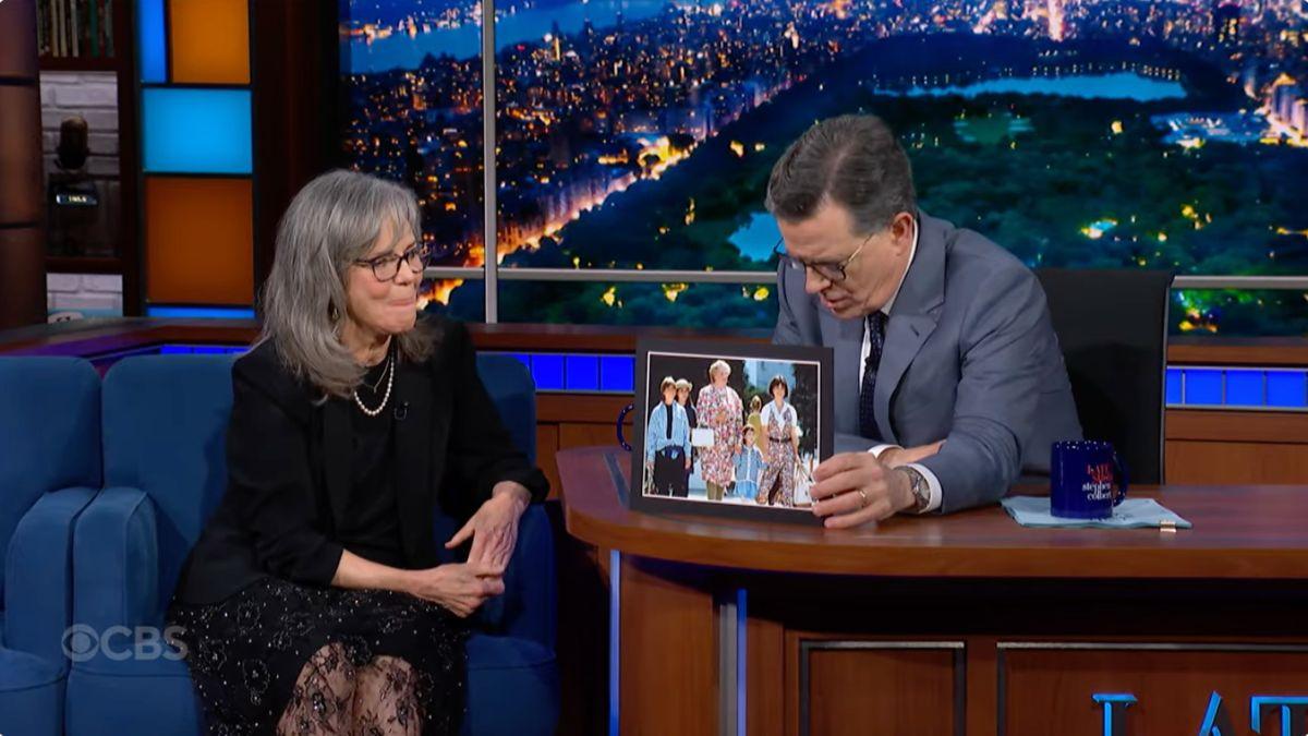 Photo of Sally Field called late 'Mrs. Doubtfire' costar Robin Williams 'unfunny.'