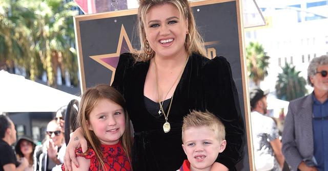 kelly clarkson kids