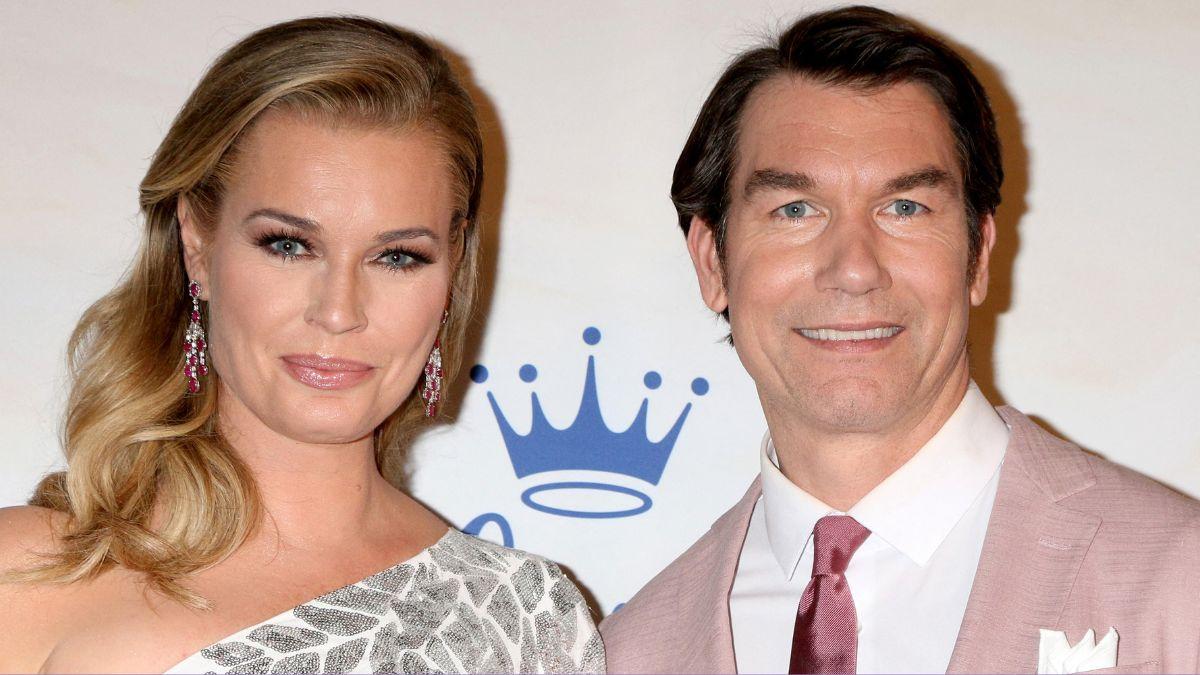 Photo of Jerry O’Connell and Rebecca Romijn 