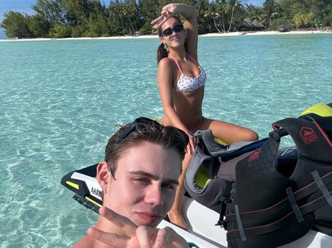 Tate McRae & Kid LAROI Are 'So In Love' As Romance Heats Up