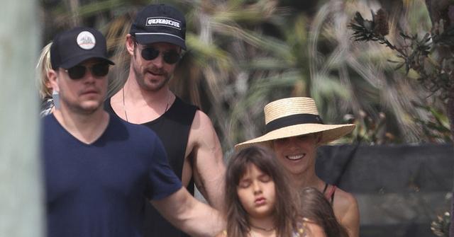 Matt damon chris hemsworth family trip australia main