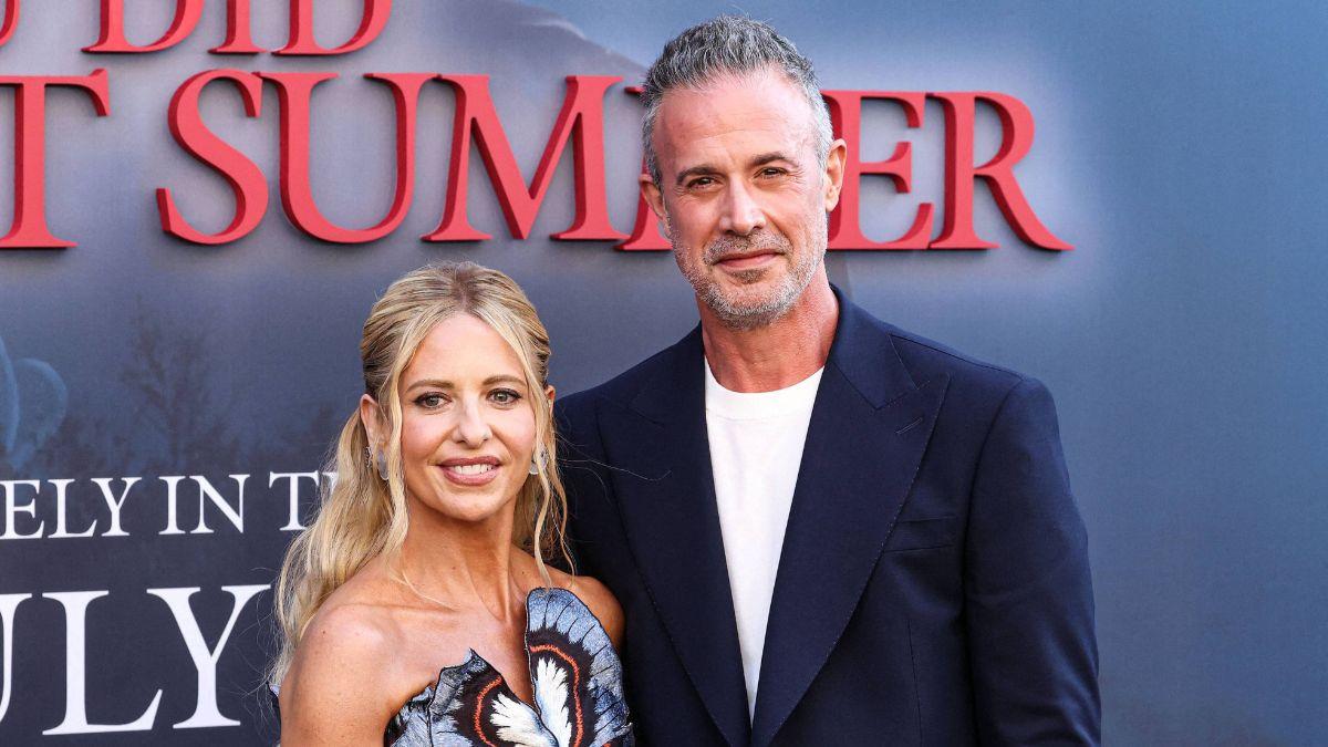 image of Sarah Michelle Gellar shared that having separate bathrooms helps her marriage.