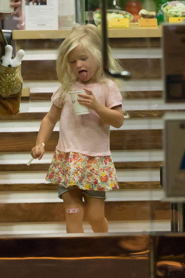 Jessica simpson daughter maxwell best faces 01