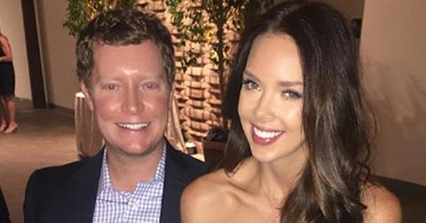 Kelly travis baby announcement expecting first child hero