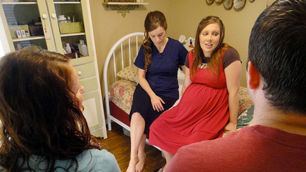 Duggar giving birth