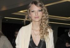2009__11__full_taylor_studio30 225×154.jpg