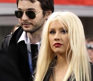 2011__03__Christina_Aguilera_March1news 300&#215;260.jpg