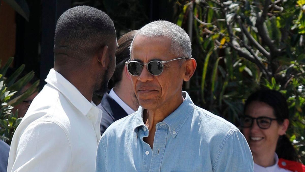 Image of Barack Obama publicly embraced 'Brat summer.'