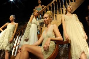 2010__09__Alice_Olivia_Sept15_1889 300×199.jpg