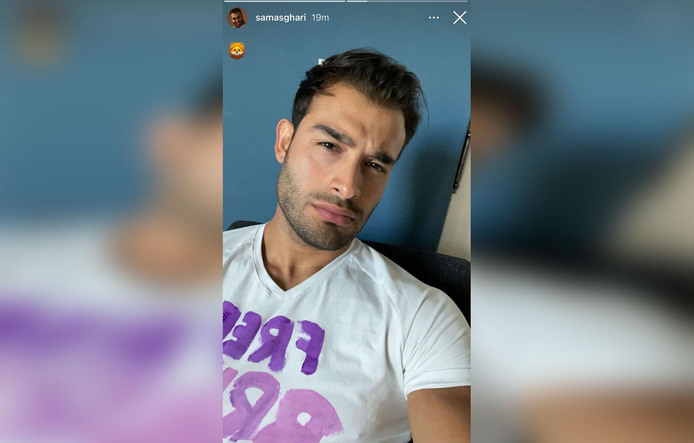 britney spears boyfriend sam asghari rocks a freebritney shirt as she is set to address the judge in conservatorship case