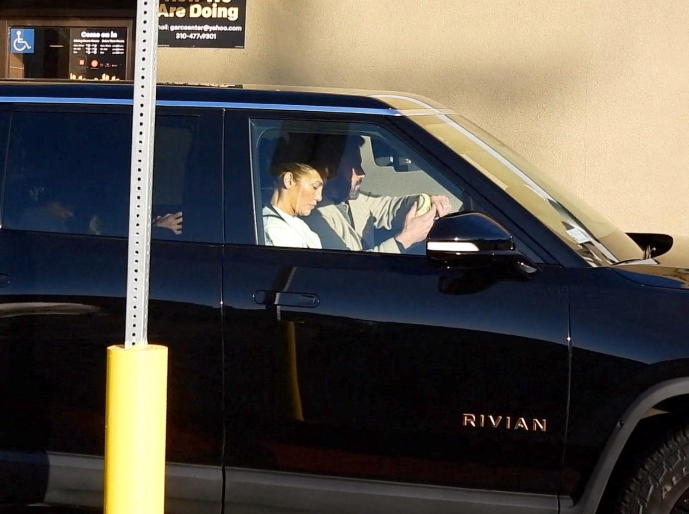 Ben Affleck And Jennifer Lopez Look Tense At Mcdonalds Photos