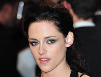 Kristen stewart april27 1.jpg