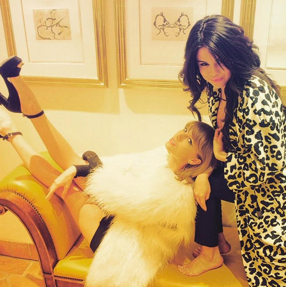 Selena gomez taylor swift instagram