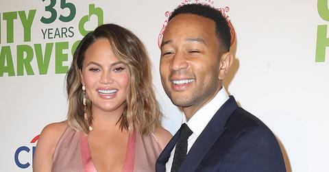 Chrissy teigen trolls john legend looking like arthur