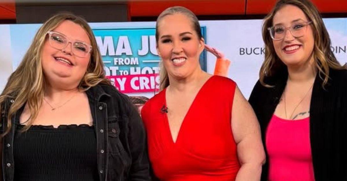Photo of Alana Thompson, June Shannon and Lauryn Efird