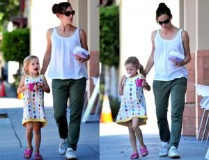 2010__09__Jen Garner 300×230.jpg