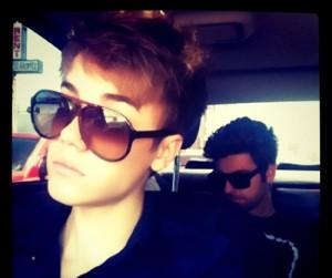 2011__10__Justin Bieber Ryan Good Oct3ne 300×300.jpg