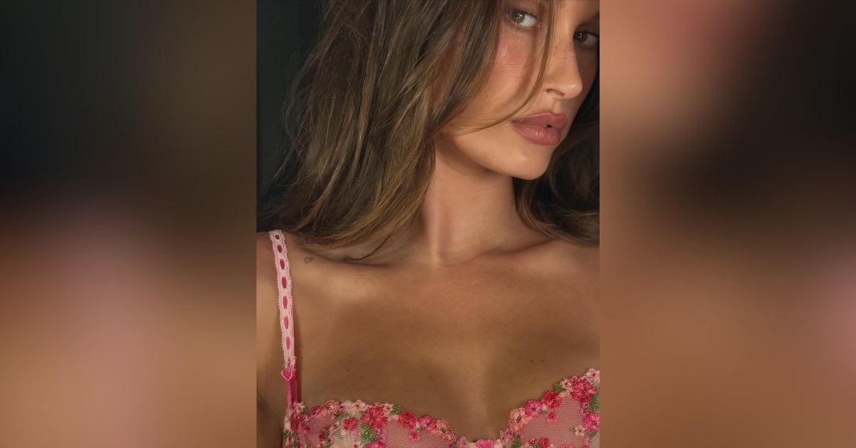 image of The model's dad, Stephen Baldwin, praised her achievements.