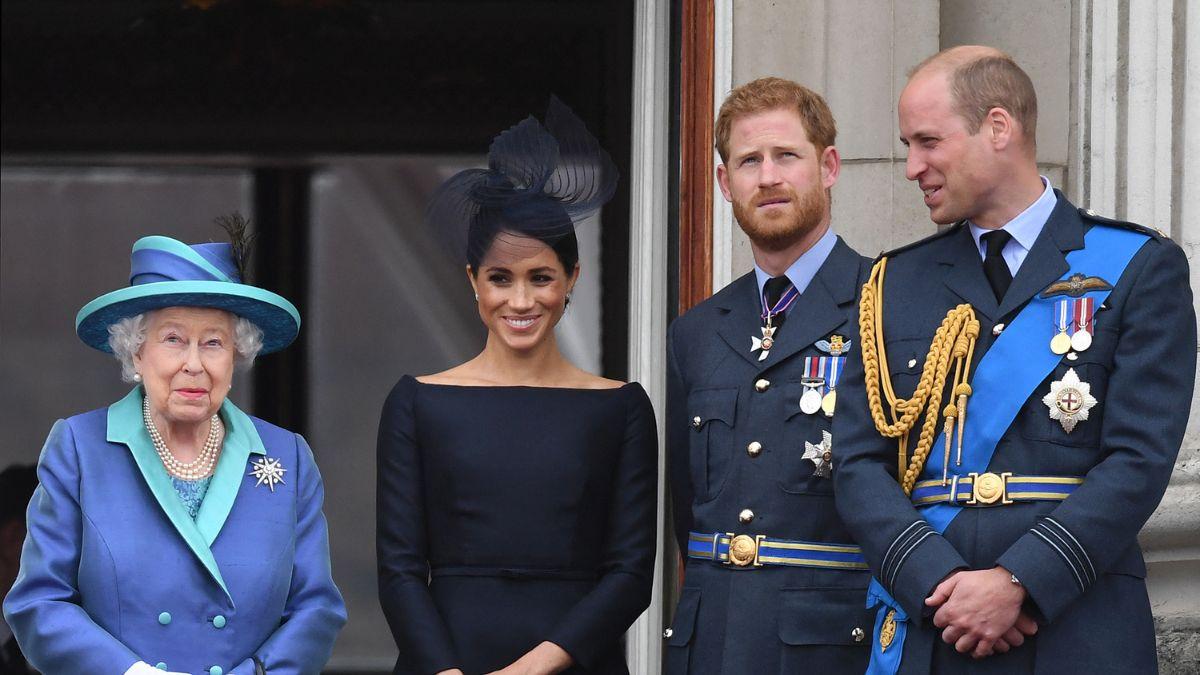 image of royal family 